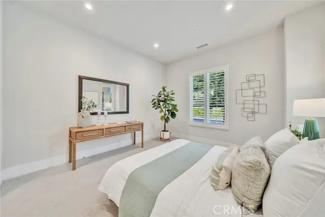 207 Pinnacle, Irvine, CA 92602 - #3