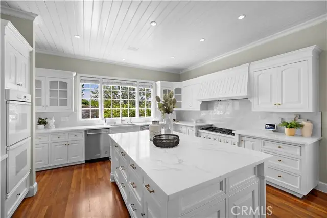 21 Emerald, Irvine, CA 92614 - #2
