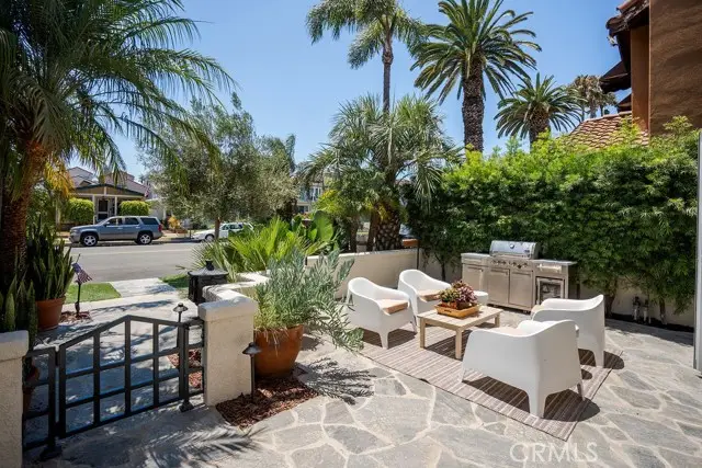 519 10th, Huntington Beach, CA 92648 - #2