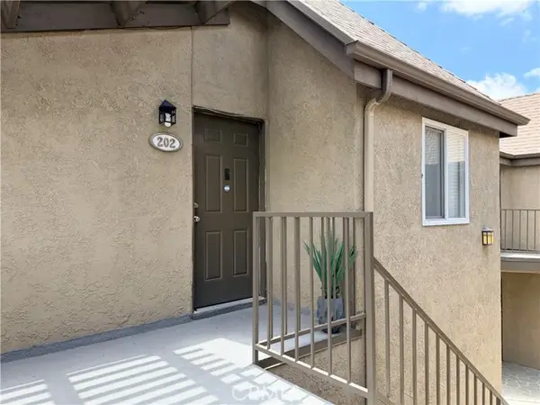 788 Gianni  #202, Corona, CA 92879