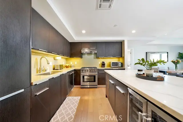 2939 Leeward Avenue  #516, Los Angeles, CA 90005 - #3