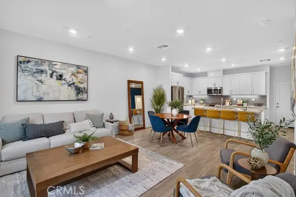 12113 Summer Ln, Whittier, CA 90602