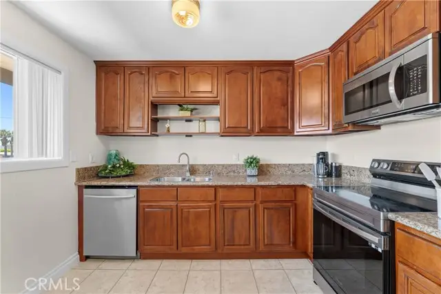 23282 Orange Avenue  #6, Lake Forest, CA 92630 - #2