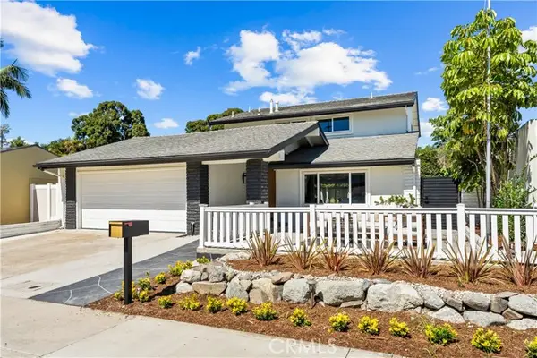 3368 California, Costa Mesa, CA 92626