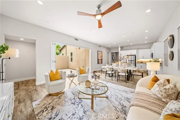 220 Follyhatch, Irvine, CA 92618