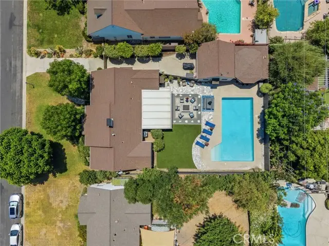 6951 Chisholm, Van Nuys, CA 91406 - #1