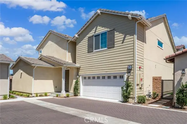 6992 Mallow Drive  #4, Fontana, CA 92336