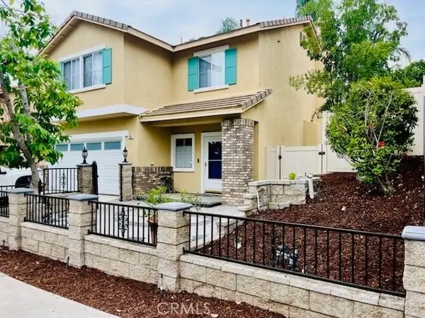 23 Amoret, Irvine, CA 92602