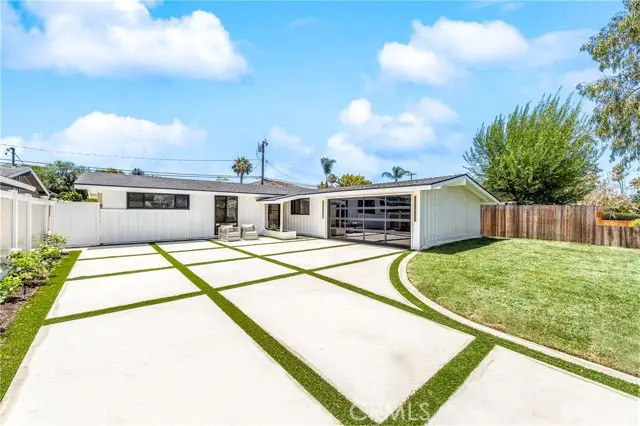 213 Wellesley, Costa Mesa, CA 92626 - #1