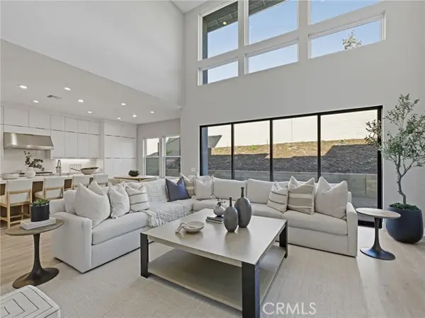 125 Apron, Irvine, CA 92618