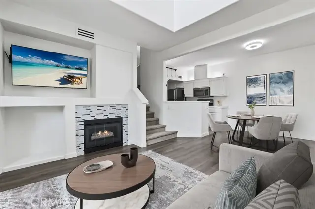 7906 Monte Carlo, Anaheim, CA 92808 - #2