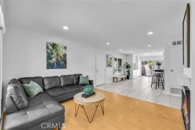 2142 Liverpool Lane, Anaheim, CA 92804 - #2