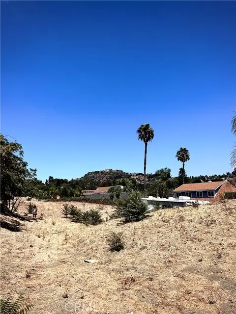 19382 Lemon Circle, Santa Ana, CA 92705