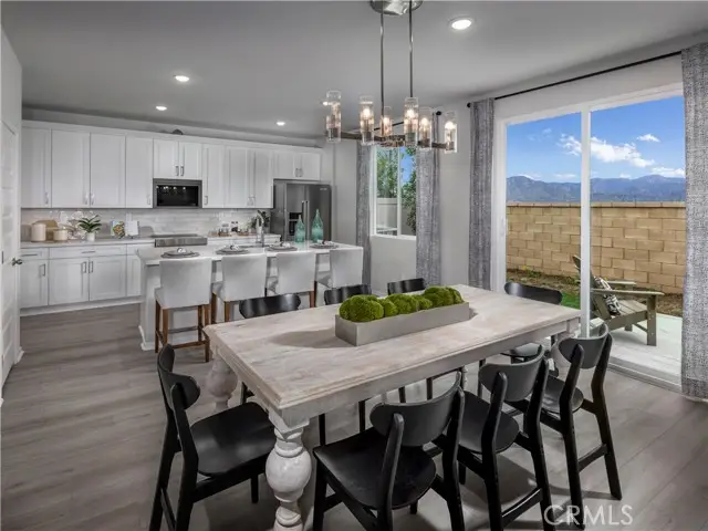 2038 Grapefruit Street, Redlands, CA 92374 - #2