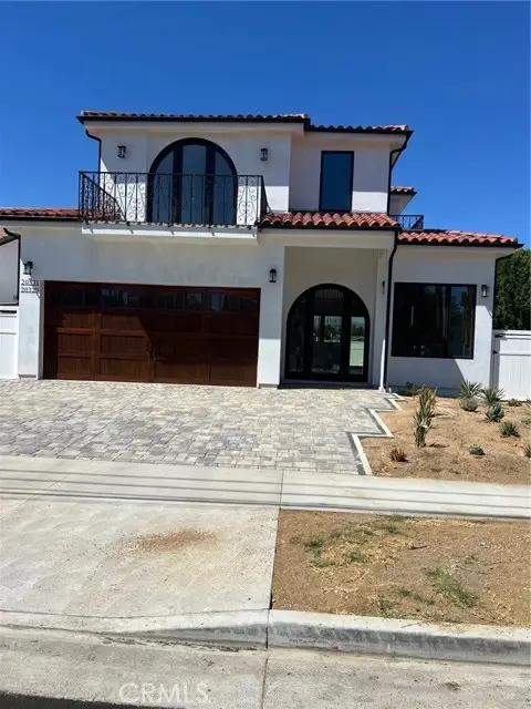 20329 Stagg Street, Winnetka, CA 91306