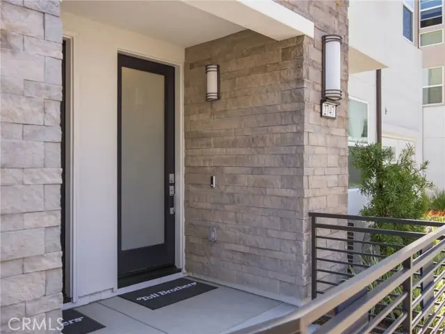 2747 Everly Drive, San Diego, CA 92108 - #3