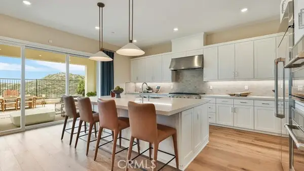 29798 Camino La Cumbre, Valencia, CA 91354