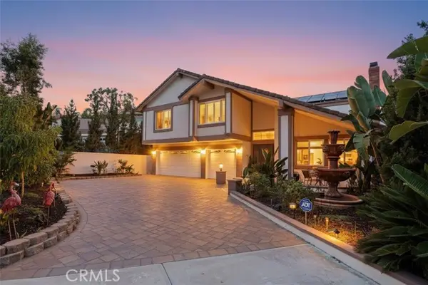 6425 Shady Valley Lane, Anaheim, CA 92807