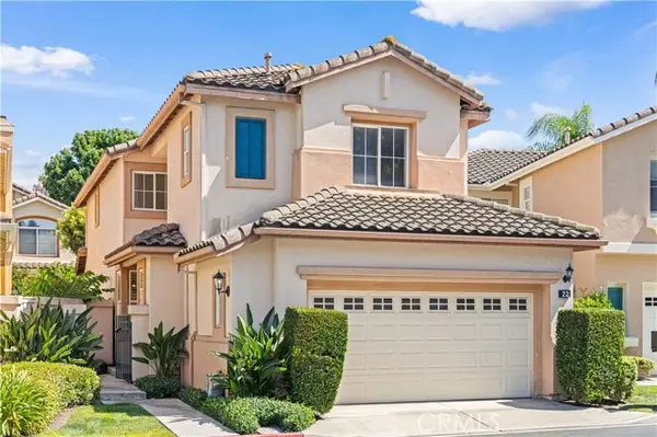 22 Santa Cruz Aisle, Irvine, CA 92606