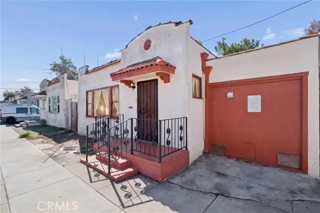 1174 9th Street, Long Beach, CA 90813 - #2