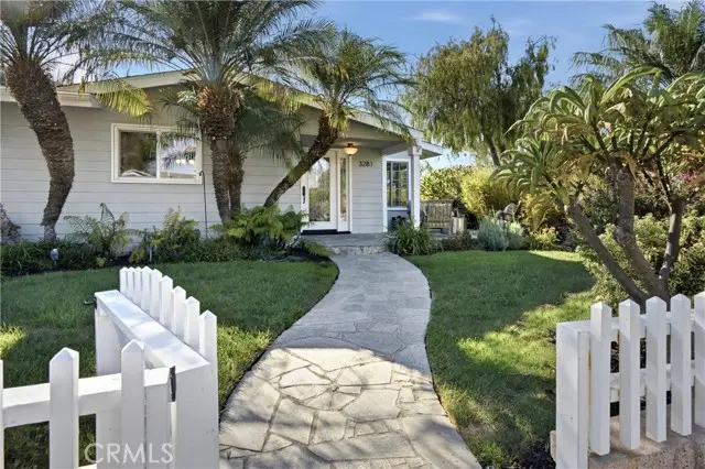 3281 Michigan Avenue, Costa Mesa, CA 92626 - #3