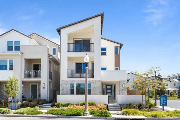 427 Flycatcher, Irvine, CA 92618