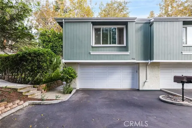 936 Hollow Brook, Costa Mesa, CA 92626 - #3