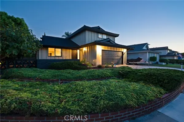 6972 Laurelhurst, Huntington Beach, CA 92647