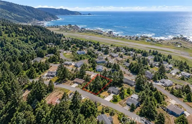 105 Shaker, Whitethorn, CA 95589 - #2