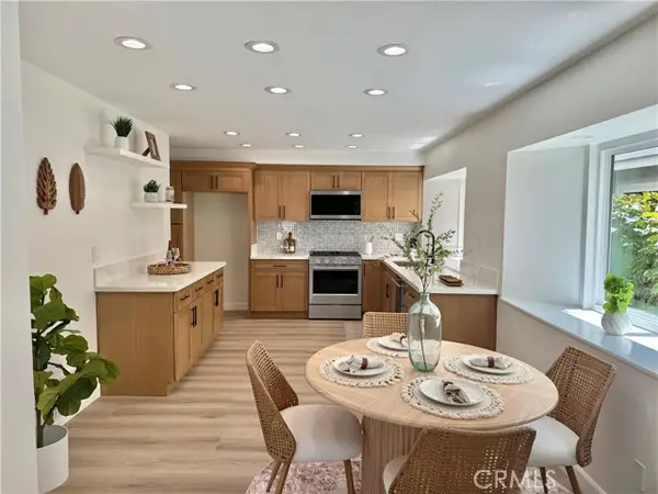 2687 Orange  #b, Costa Mesa, CA 92627