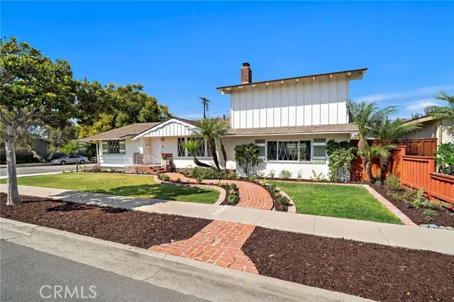 360 Bucknell Road, Costa Mesa, CA 92626 - #1