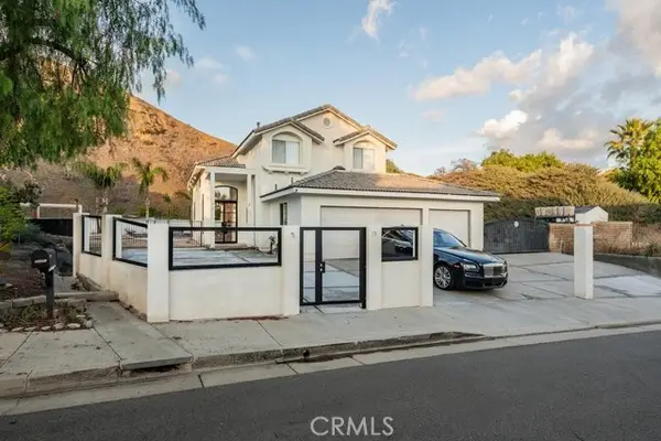28491 Nicholas Circle, Saugus, CA 91350