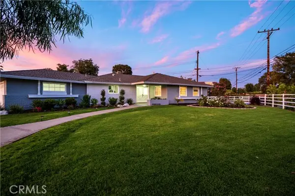 18211 Fairhaven, Santa Ana, CA 92705