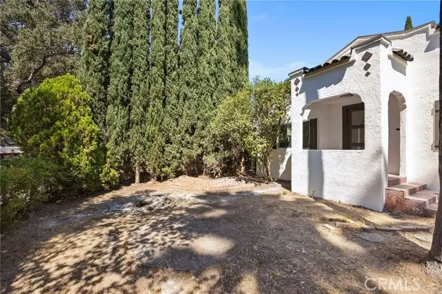 1379 Elizabeth Street, Pasadena, CA 91104 - #2