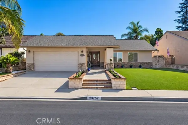 23752 Via Navarra, Mission Viejo, CA 92691
