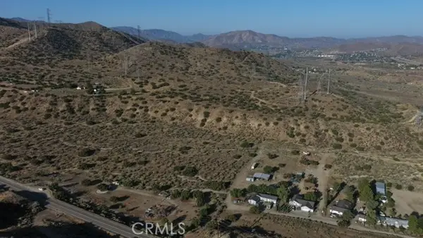 108 Angeles Forest Highway, Palmdale, CA 93550
