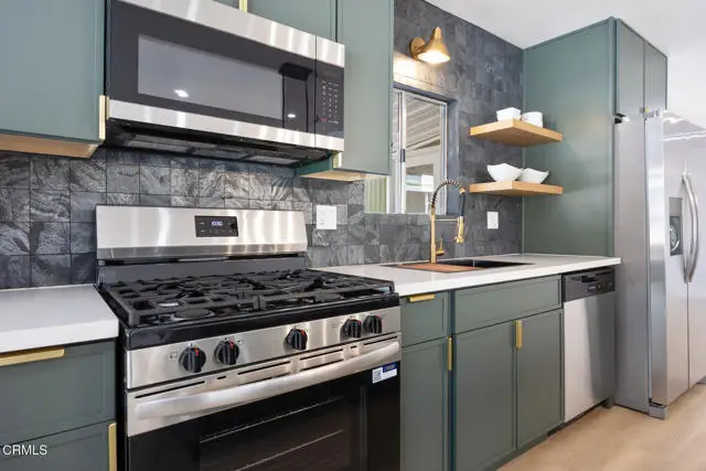 21001 Plummer Street  #114, Chatsworth, CA 91311 - Image #1