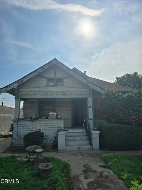 1020 42nd Place, Los Angeles, CA 90037