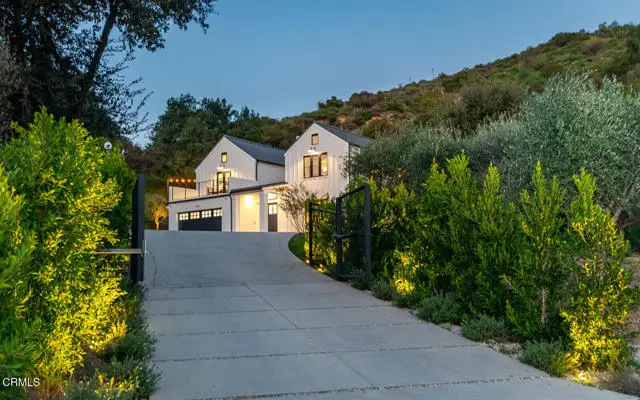 2950 Oak Glen Road, Glendale, CA 91208 - Image #2