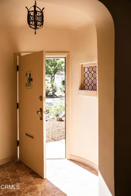 3465 Rowena Avenue, Los Angeles, CA 90027 - Image #2