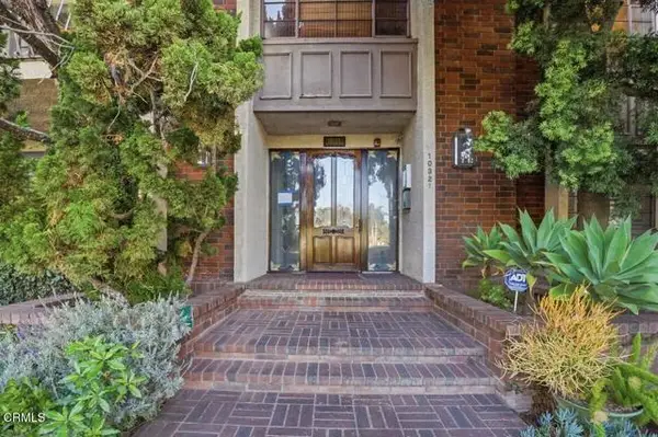 10327 Missouri Avenue  #102, Los Angeles, CA 90025
