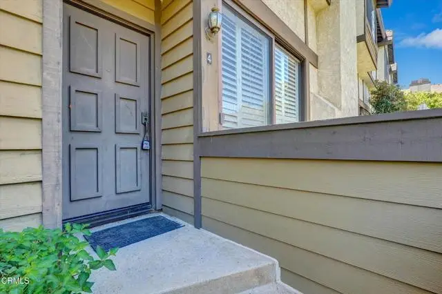 21209 Lassen Street  #4, Chatsworth, CA 91311 - #2