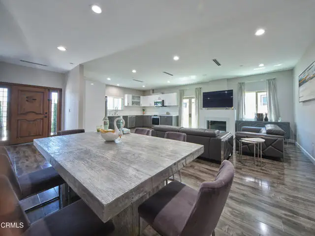 11045 Califa Street, North Hollywood, CA 91601 - #3