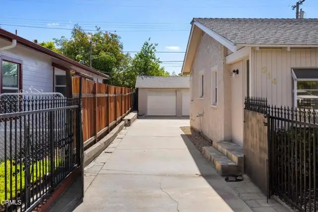 614 Lemon Avenue, Azusa, CA 91702 - #2