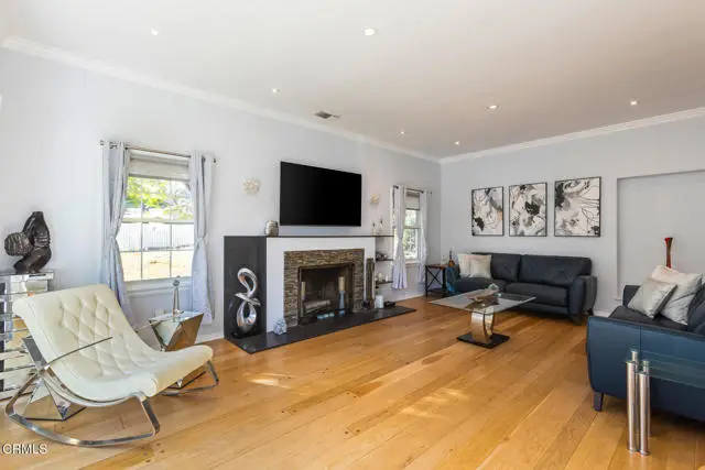 3047 Hermosa Avenue, La Crescenta, CA 91214 - #2