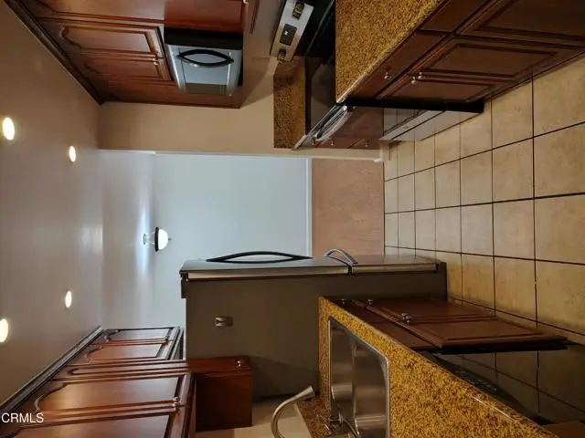18307 Burbank  #51, Tarzana, CA 91356 - #2