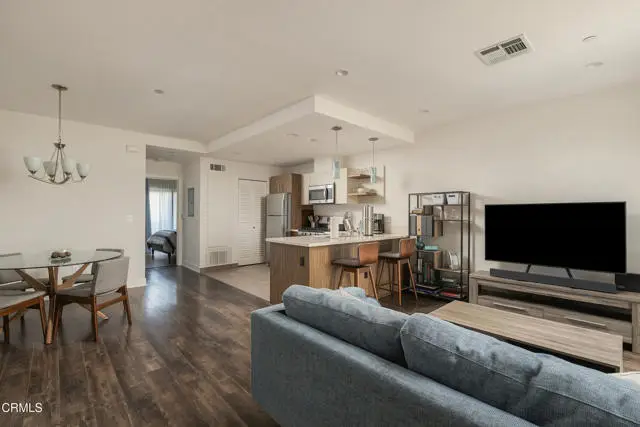 2428 Del Mar  #103, Pasadena, CA 91107 - #3