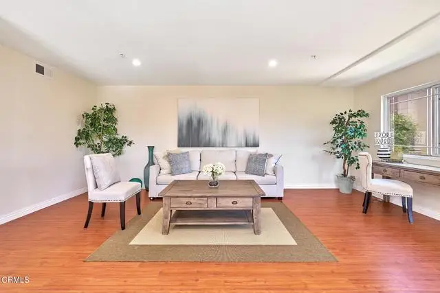2466 Montrose Avenue  #7, Montrose, CA 91020 - #3