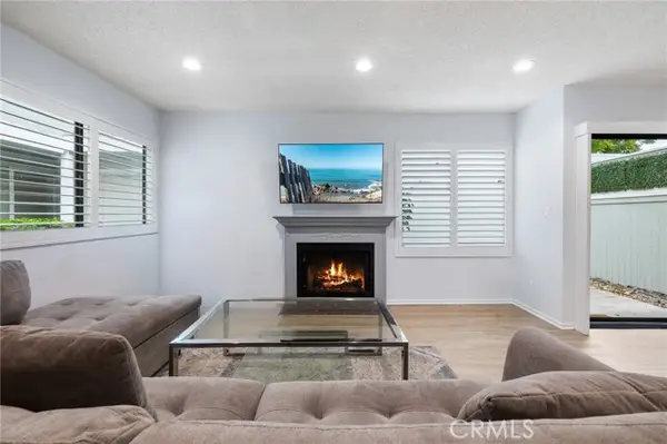 27114 Hidaway Avenue  #3, Santa Clarita, CA 91351