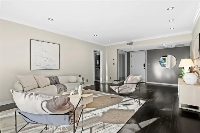 1203 Sweetzer  #118, West Hollywood, CA 90069 - #3